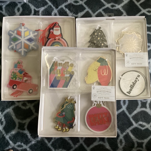 Wondershop Gift Tags Bundle 16 count/pack New - Picture 2 of 5